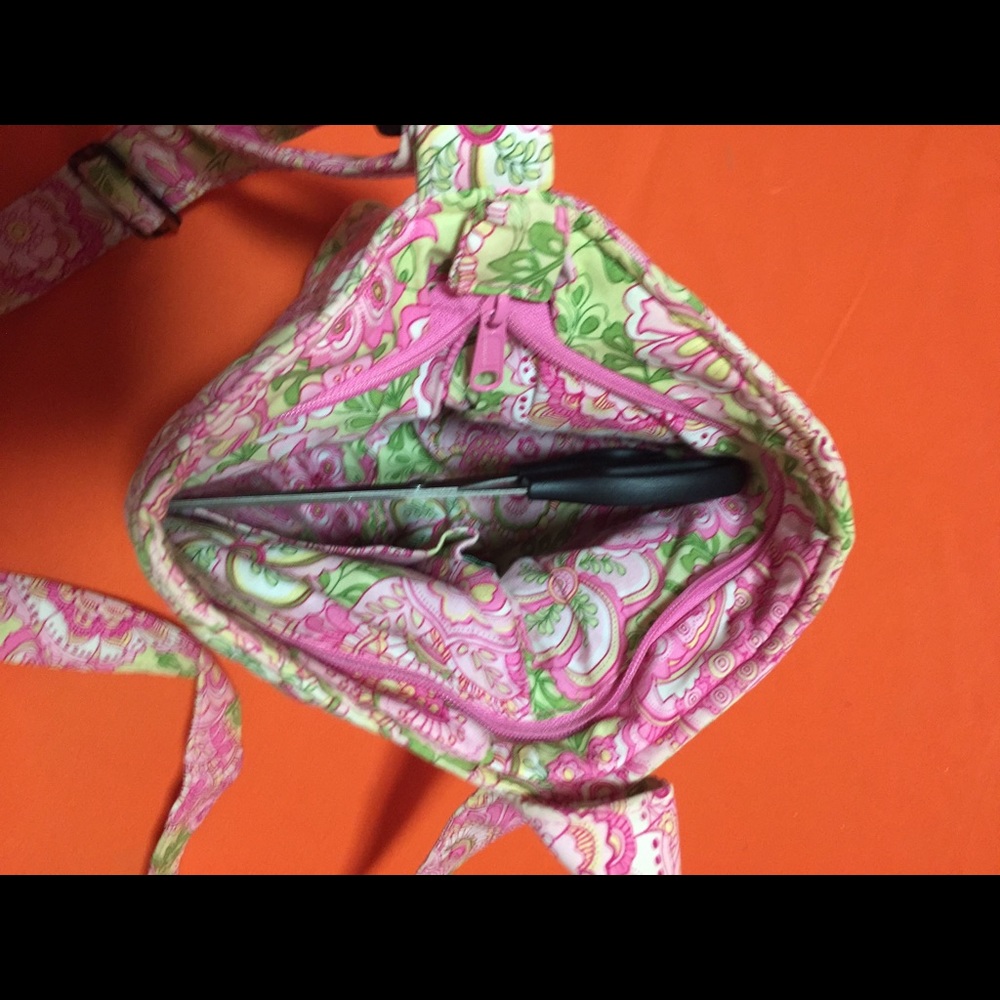 Vera Bradley Crossbody - Picture 5 of 6